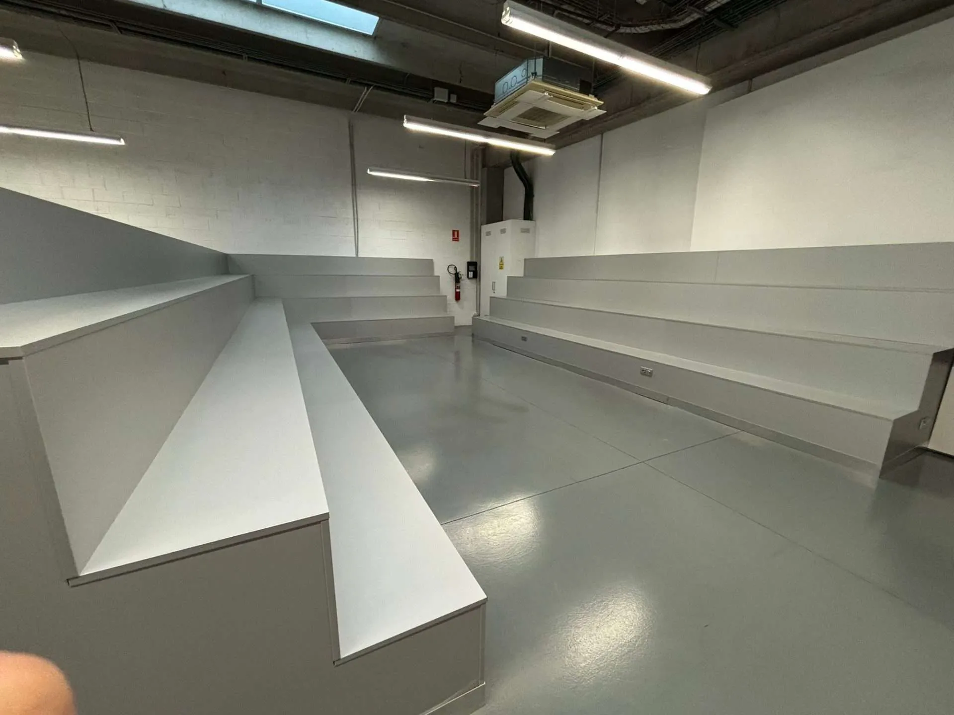 agora2 scaled Coworking spaces