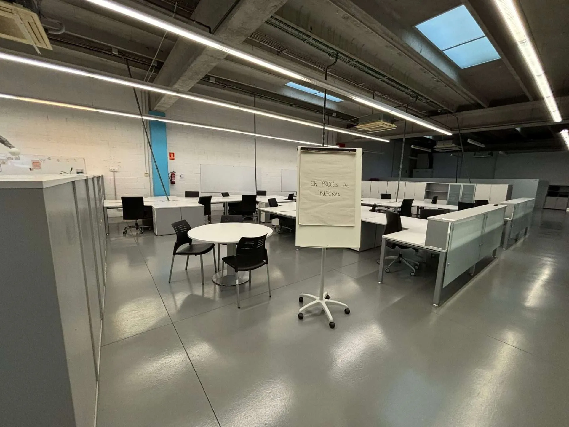 coworking B 2 scaled Coworking spaces