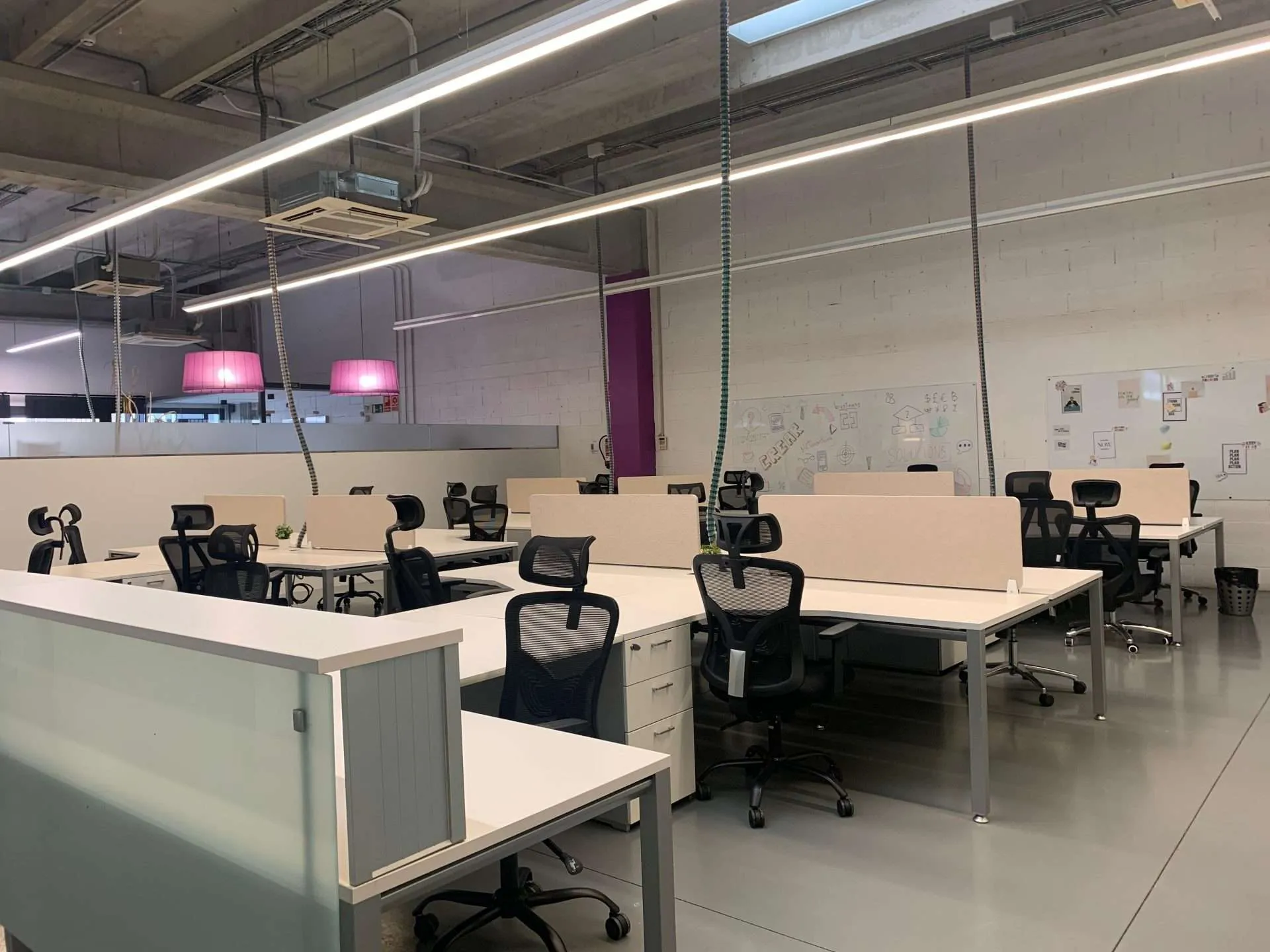 coworking barcelona scaled Coworking spaces