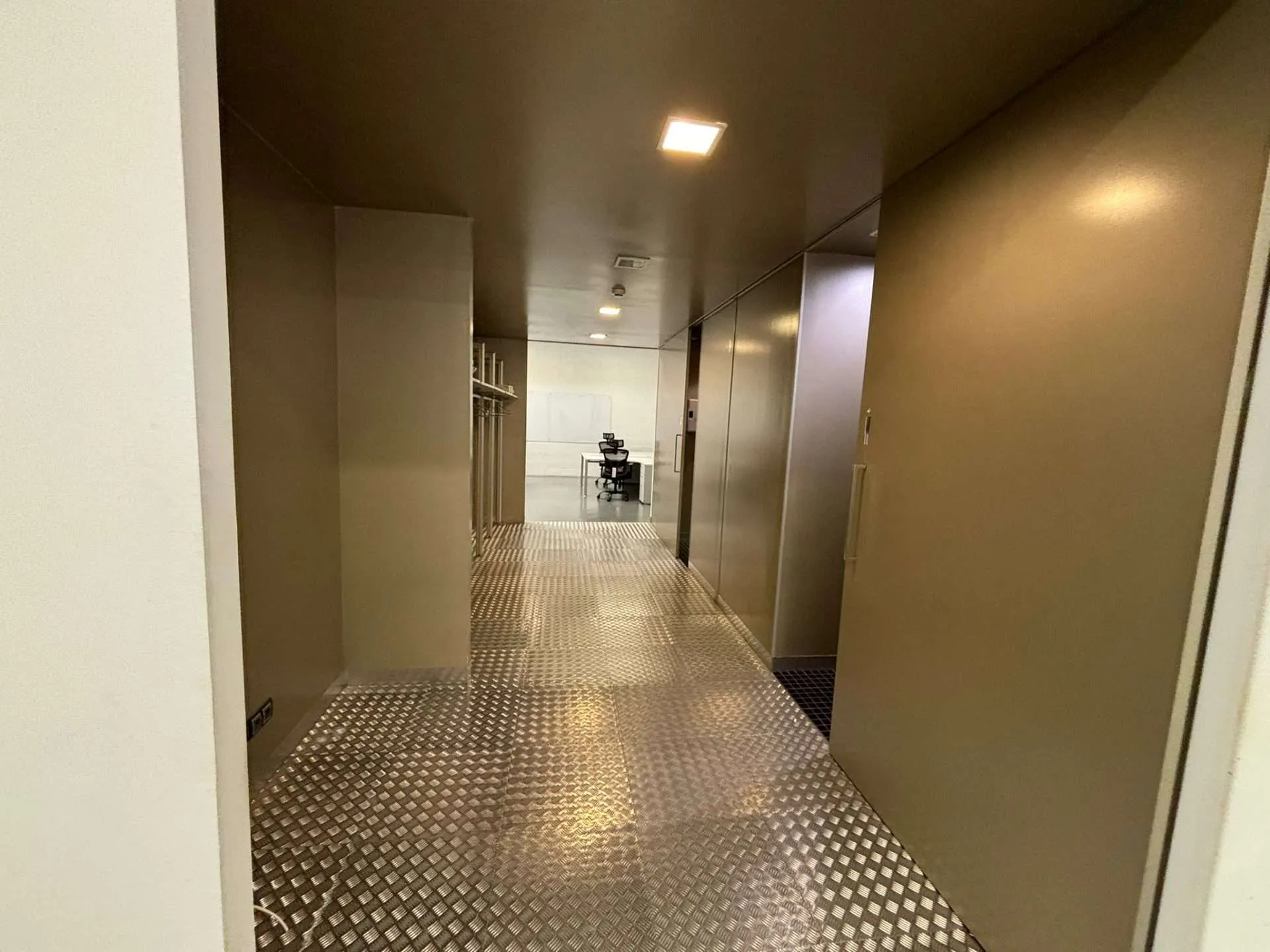 scaled toilets Coworking spaces