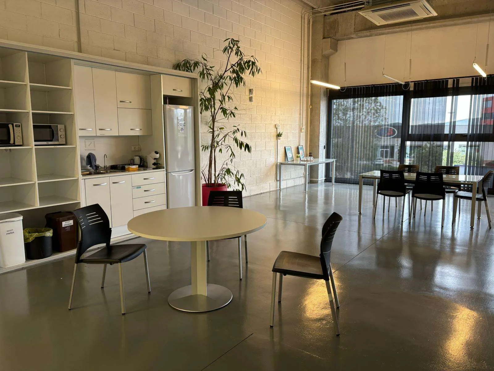 office Coworking spaces