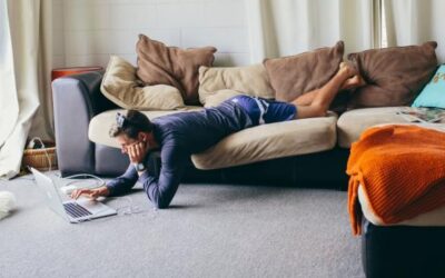Treballar des de casa: 3 errors comuns (i com evitar-los amb el coworking)