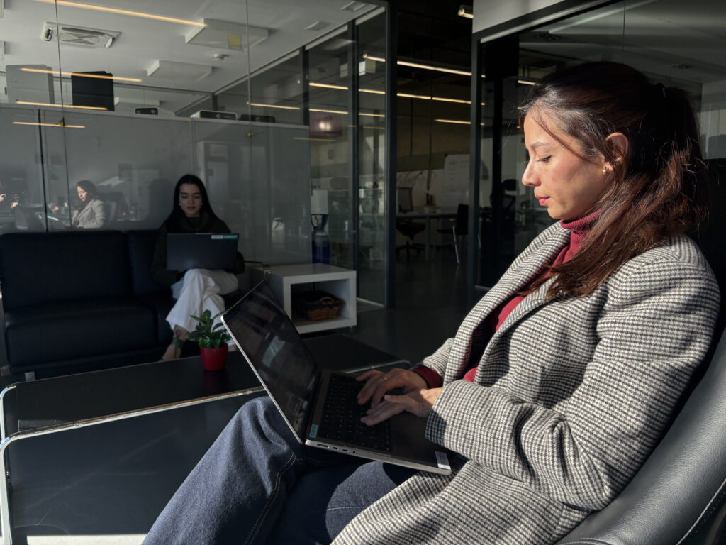 IMG 3232 2 Penedès Business Center: el punt ideal per fer entrevistes professionals per a la teva empresa